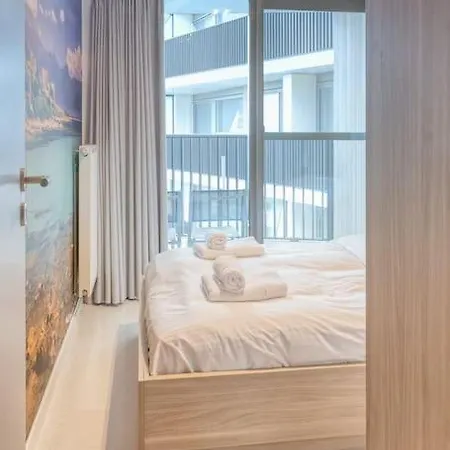 Stunning In With Free Parking Lejlighed Oostende