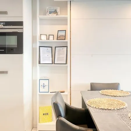 Stunning In With Free Parking Ostenda